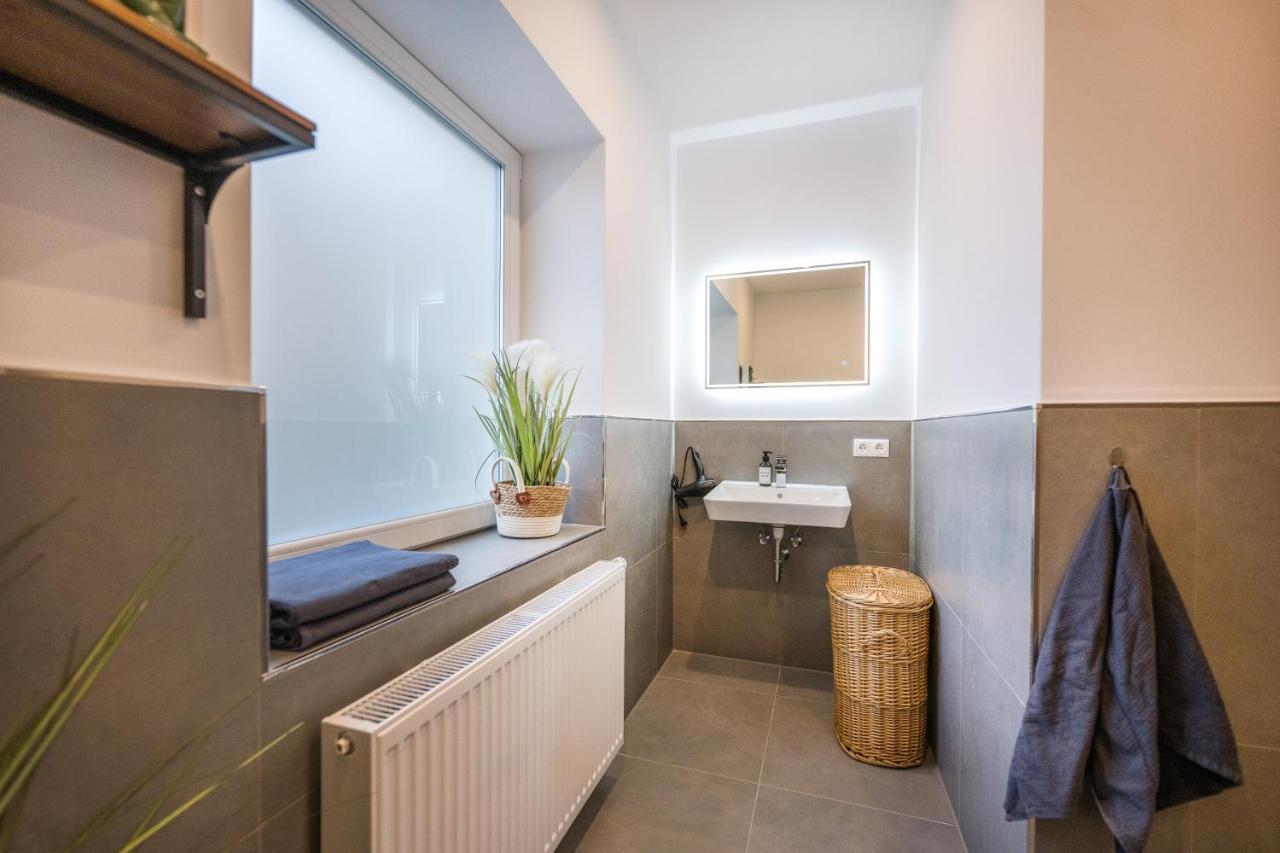 120Qm, Cozy Apartment, Sehr Zentral Am Hbf, 3Sz كوبلنس المظهر الخارجي الصورة